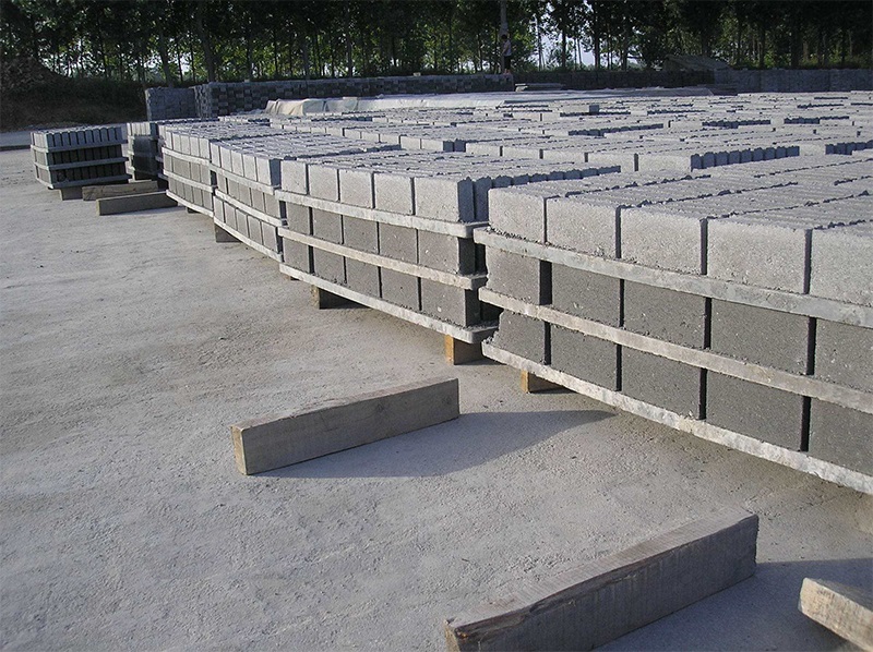 <a href=http://m.hnshangbojy.com/zjtb/ target=_blank class=infotextkey>水泥磚機托板</a>